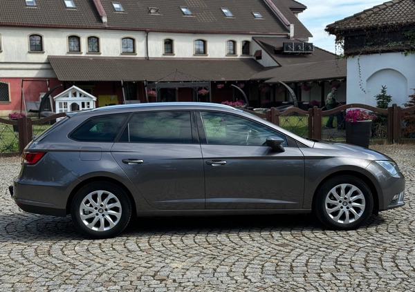 Seat Leon cena 39900 przebieg: 231500, rok produkcji 2016 z Legnica małe 232